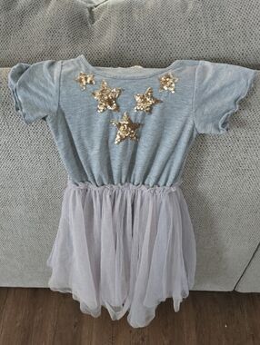 Girls Casual Gray Tulle Dress with Gold Sequin Stars